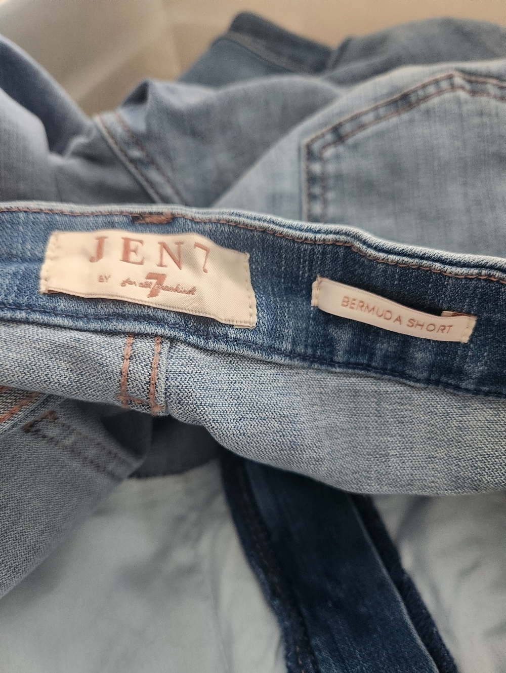 7 For All Mankind Light Blue Denim Bermuda Short - Women's 18 - Picture 3 of 6